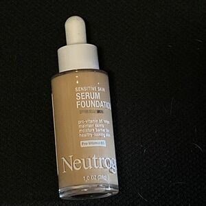 Neutrogena Sensitive Skin Serum Foundation -‎ Medium 01 - 1 fl. oz.